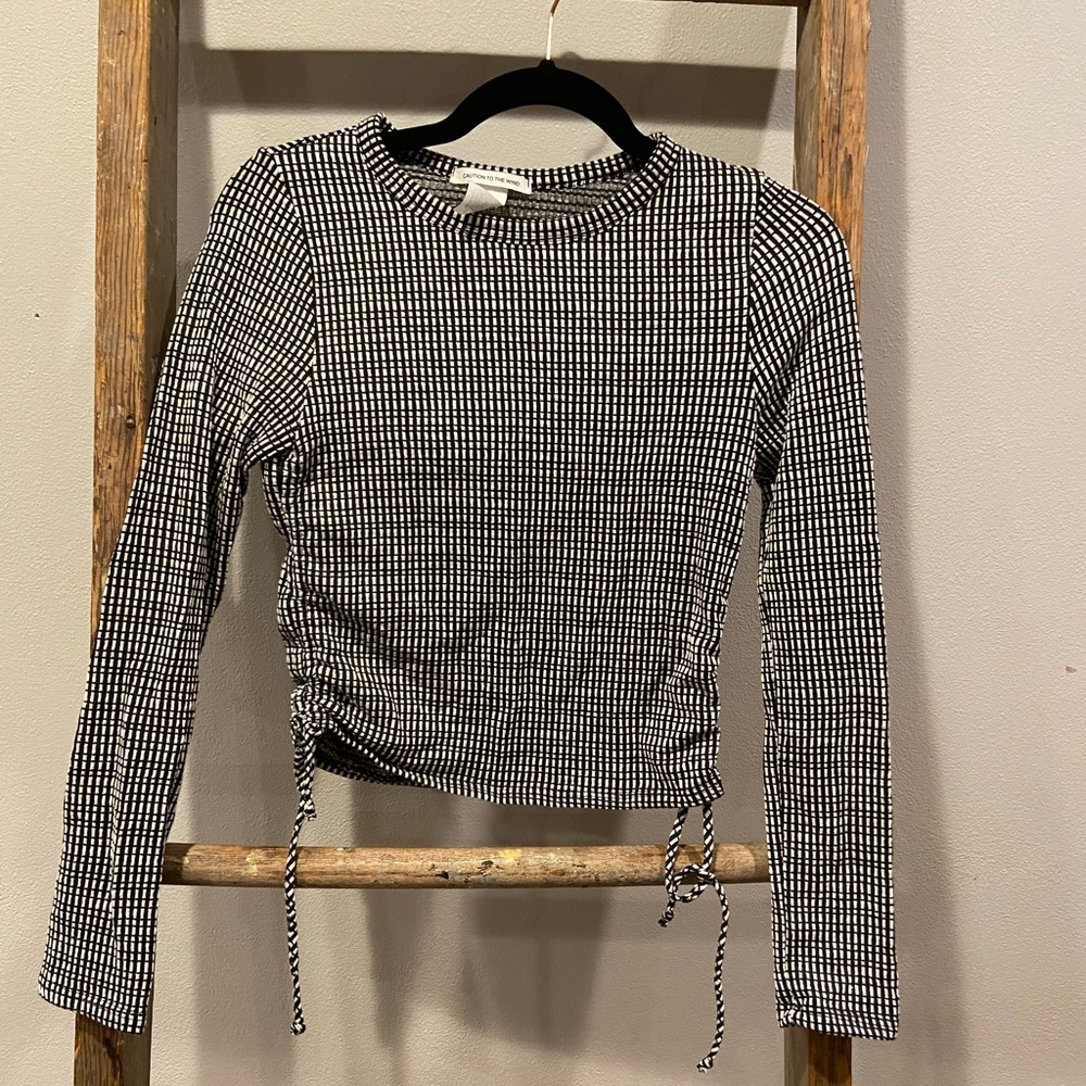 Cropped Long Sleeve Tee